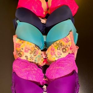 Victoria’s Secret bras